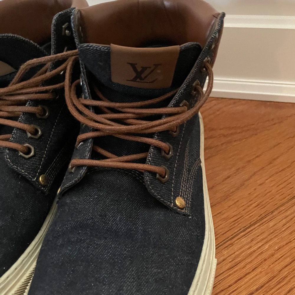 AUTHENTIC Louis Vuitton Mens Denim Sneakers - Picture 5 of 12